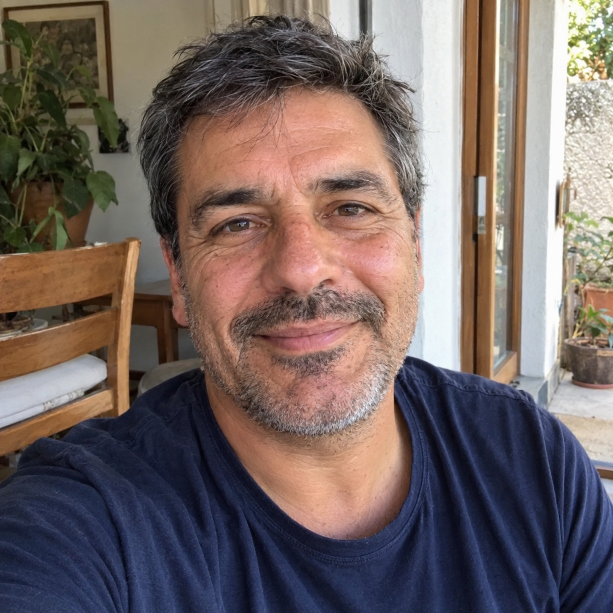 <em>Claudio O.</em>